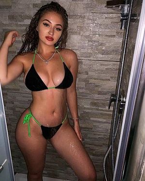 Катя — эротические фото